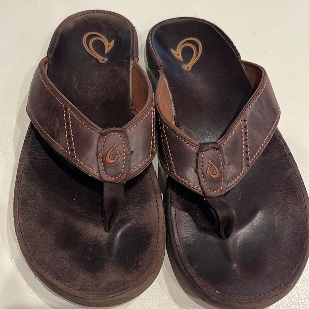 Olukai mens flip flops sz 12